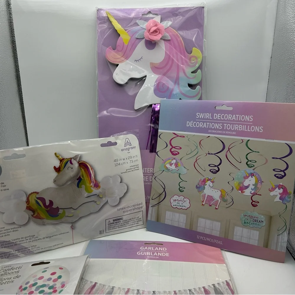 Unicorn Party Decoration Set‎ - Multicolor. More unicorn decorations in closet